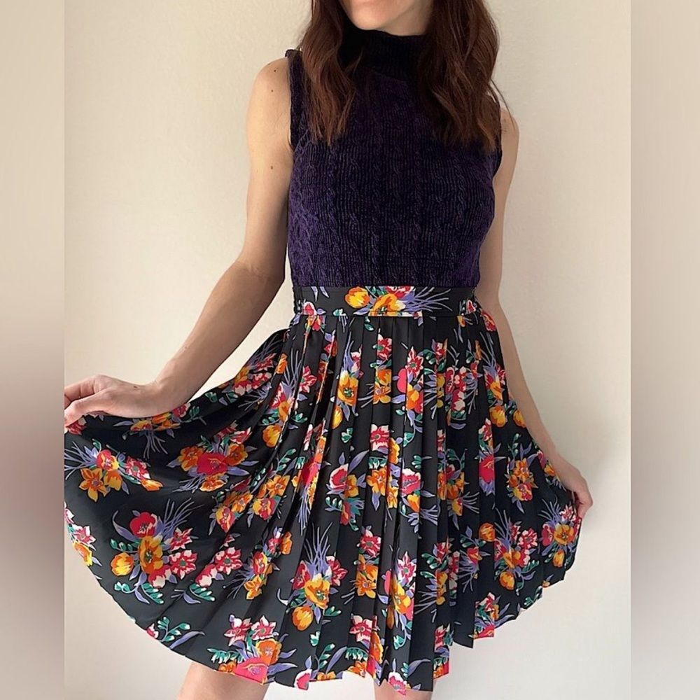 Vintage 90s Chaus Petites Floral Pleated Mini Skirt Elastic Back Waist - Picture 12 of 14